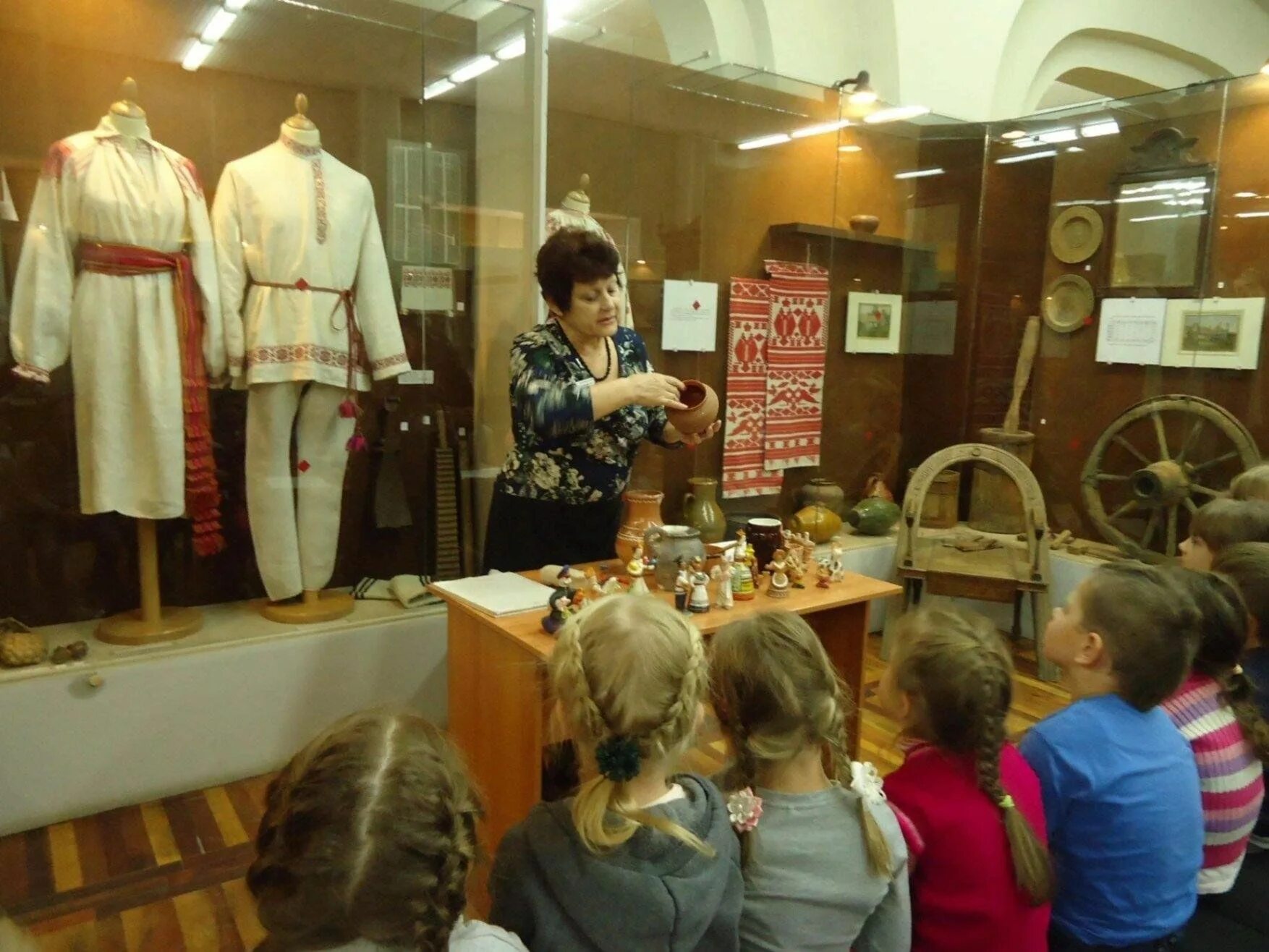 Краеведение экскурсии. Экскурсия презентация. Экскурсия томск краеведческий музей. Краеведение экскурсии. Цель краеведческой экскурсии.