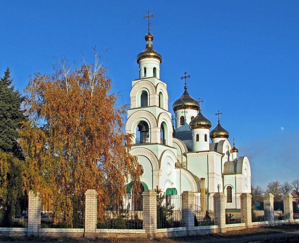 Славянск украина область. Воскресенский храм Славянска. Церкви в Славянске Донецкой области. Храм в Славянске Украина. Храм Воскресенский в Славянске Донецкой области.