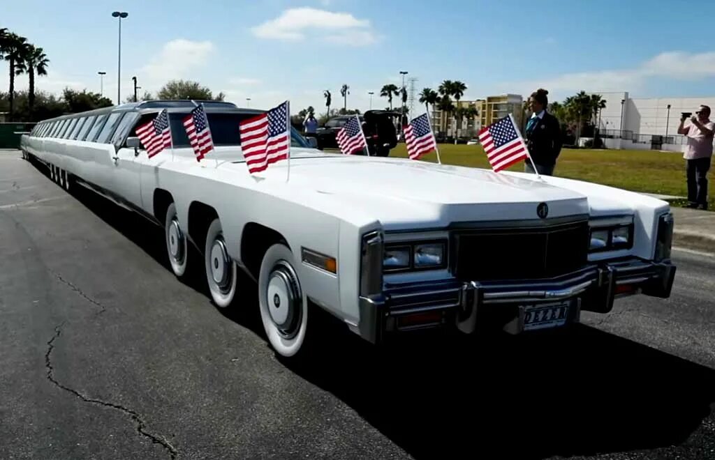 Лимузин Джей Орберг.. Cadillac Eldorado лимузин. Лимузин Американ Дрим. Лимузин Кадиллак американская мечта. Удлиненные авто