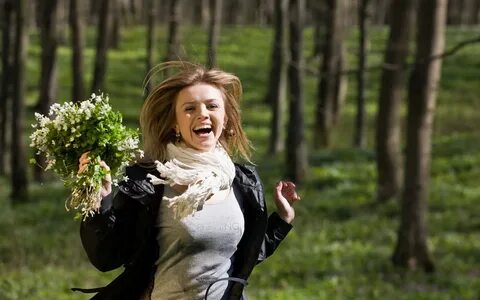 15 апреля женщина