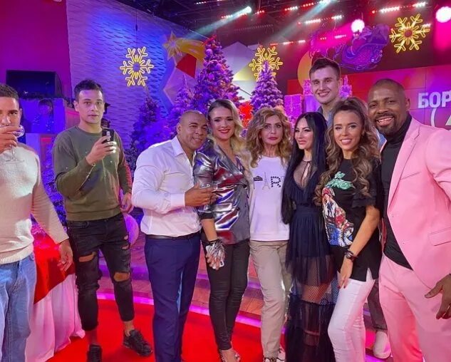 проект дом 2 на тнт. шоу дом 2 2004. дом 2 2005 год участники. дом 2 2016 год. новое шоу дом.