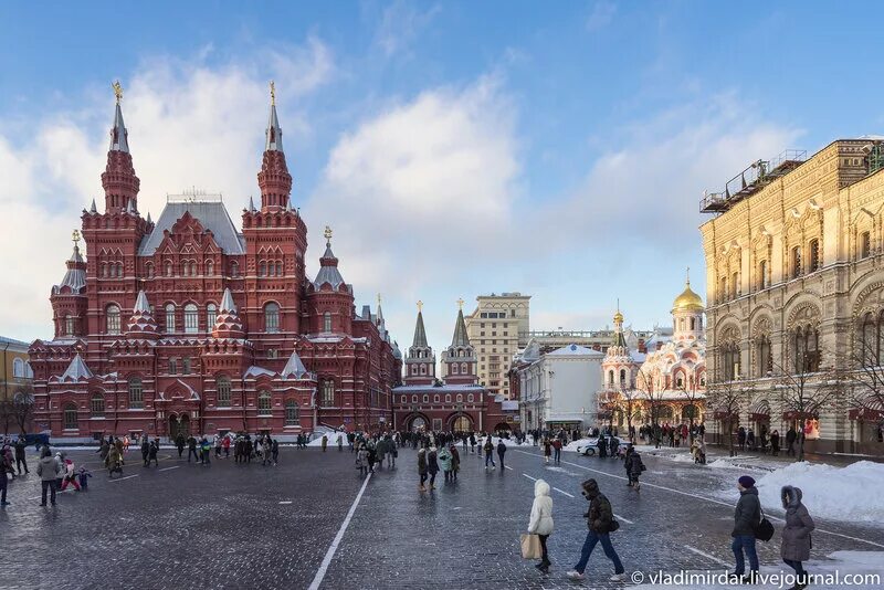 Парад победы 70 лет 9 мая 2015 год москва красная площадь. Парад победы 2015 в москве. Спасская башня 2022 картинки. Парад на красной площади 9 мая 2015 года. Парад победы 1995 года на поклонной горе.