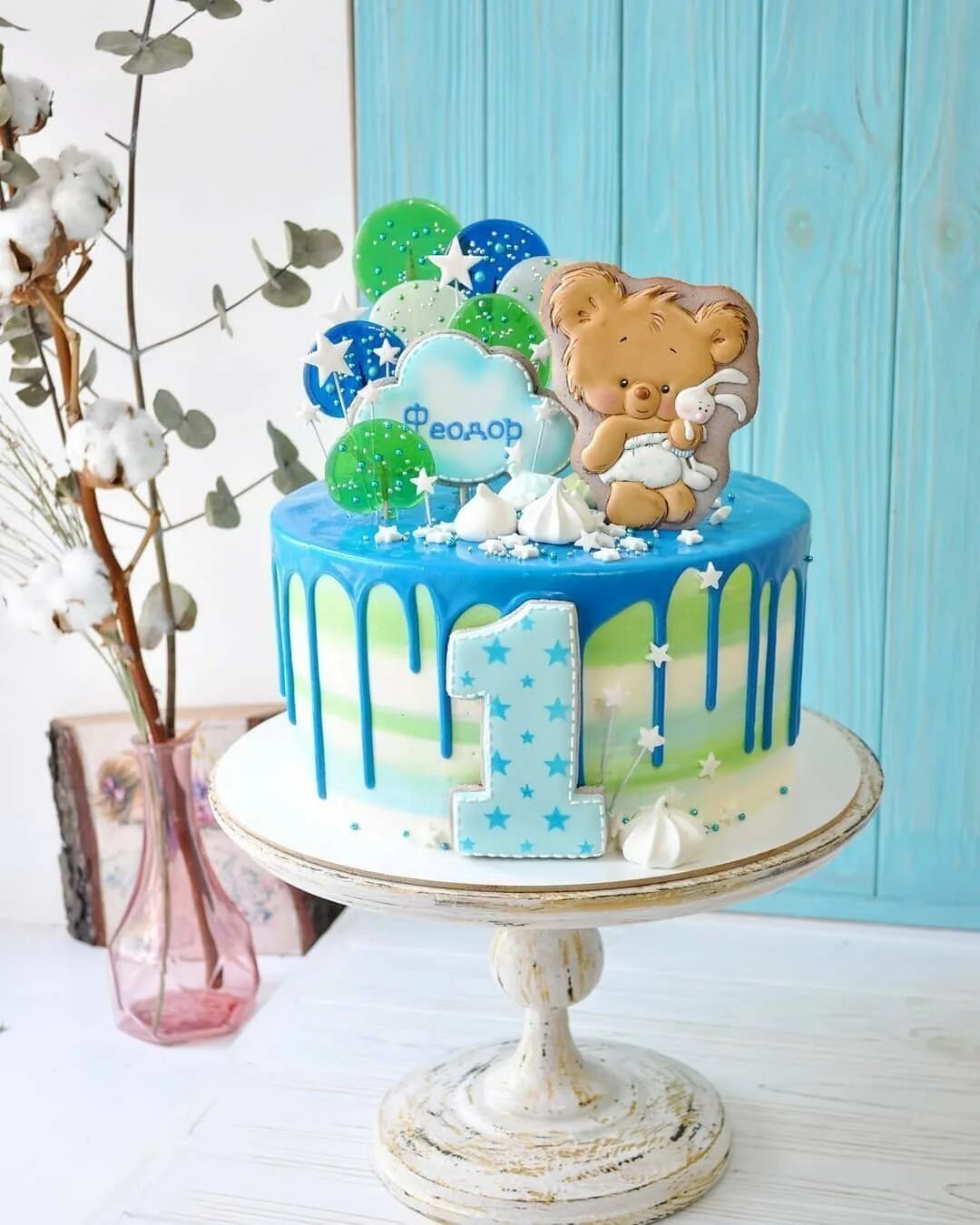 Торти на 1 год мальчика. Тортик на год мальчику. Торт на 1 годик мальчику. Торт для мальчика 1одик. Торт мастика 1 год.