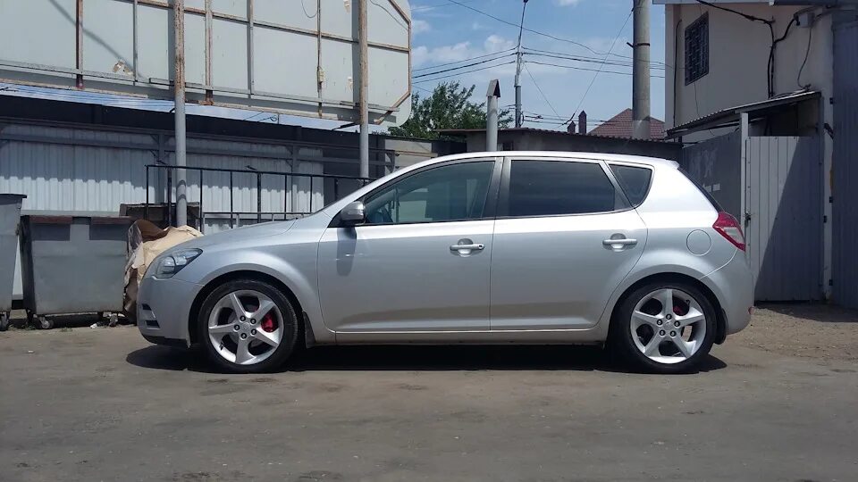 Лучший сид 1.20. Kia Ceed ed на 17 дисках. Kia Ceed 2010 r17. Kia Ceed ed диски r17. Kia Ceed 2011 r17.