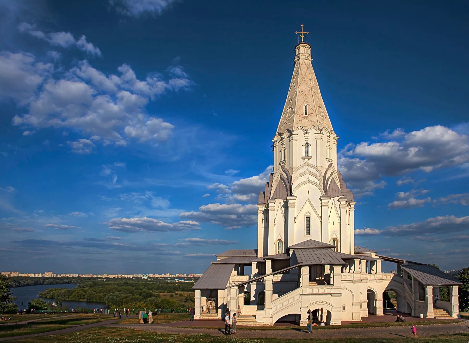 Церковь Вознесения в Коломенском. Церковь Вознесения в Коломенск. Храм Вознесения в селе Коломенском. Церковь вознесерпя кв Коломенском.