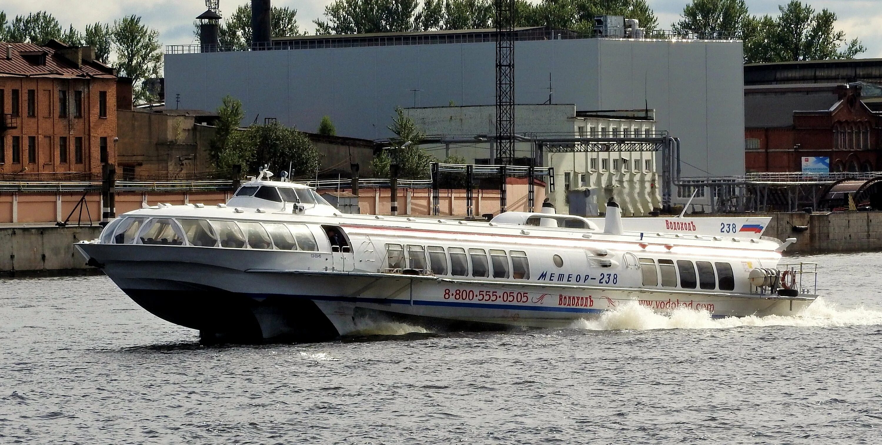 Буревестник последнее. Ракета Комета Метеор. Метеор теплоход. СПК Метеор 120р. Газотурбоход Буревестник.