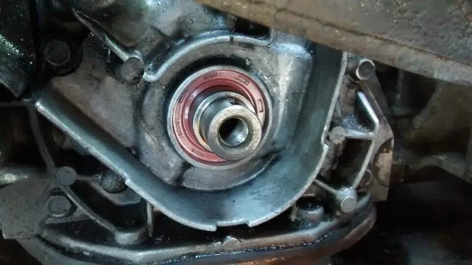 Течь сальника коленвала ваз 2114. Сальник коленвала передний ваз 2114. Сальник коленвала ваз 2106. Сальник коленвала ваз 2109. Сальник коленвала передний ваз 2114.