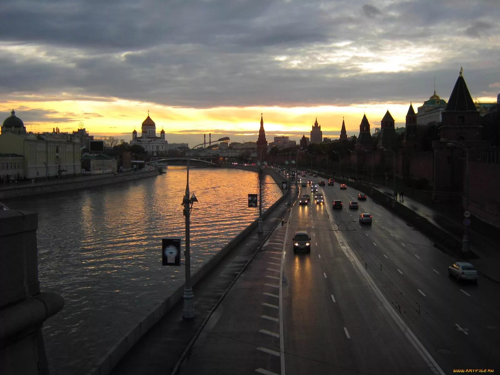 Вечерний город Россия. Ночной город Москва. Вечер в городе. Москва вечером. Версия россия город