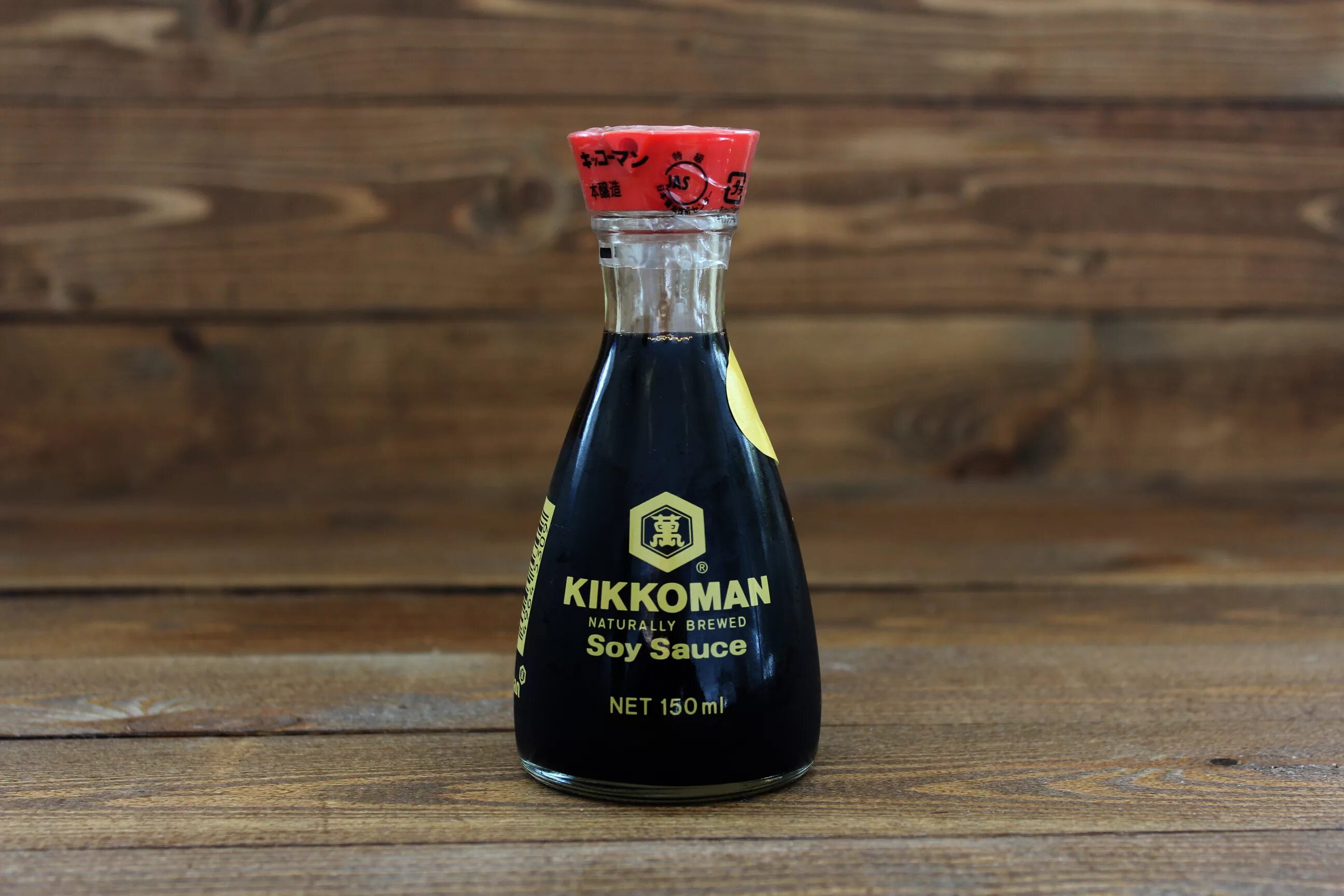 Соус kikkoman купить. Соевый соус Kikkoman. Соевый соус Киккоман диспенсер. Соевый соус Киккоман 150 мл. Соус ТМ Kikkoman.