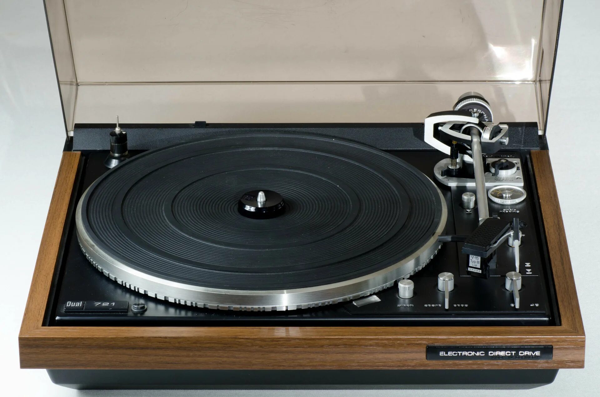 Кассетная дека dual c830. Дека dual c804. Dual на русский. Dual 606. Dual cs 606.