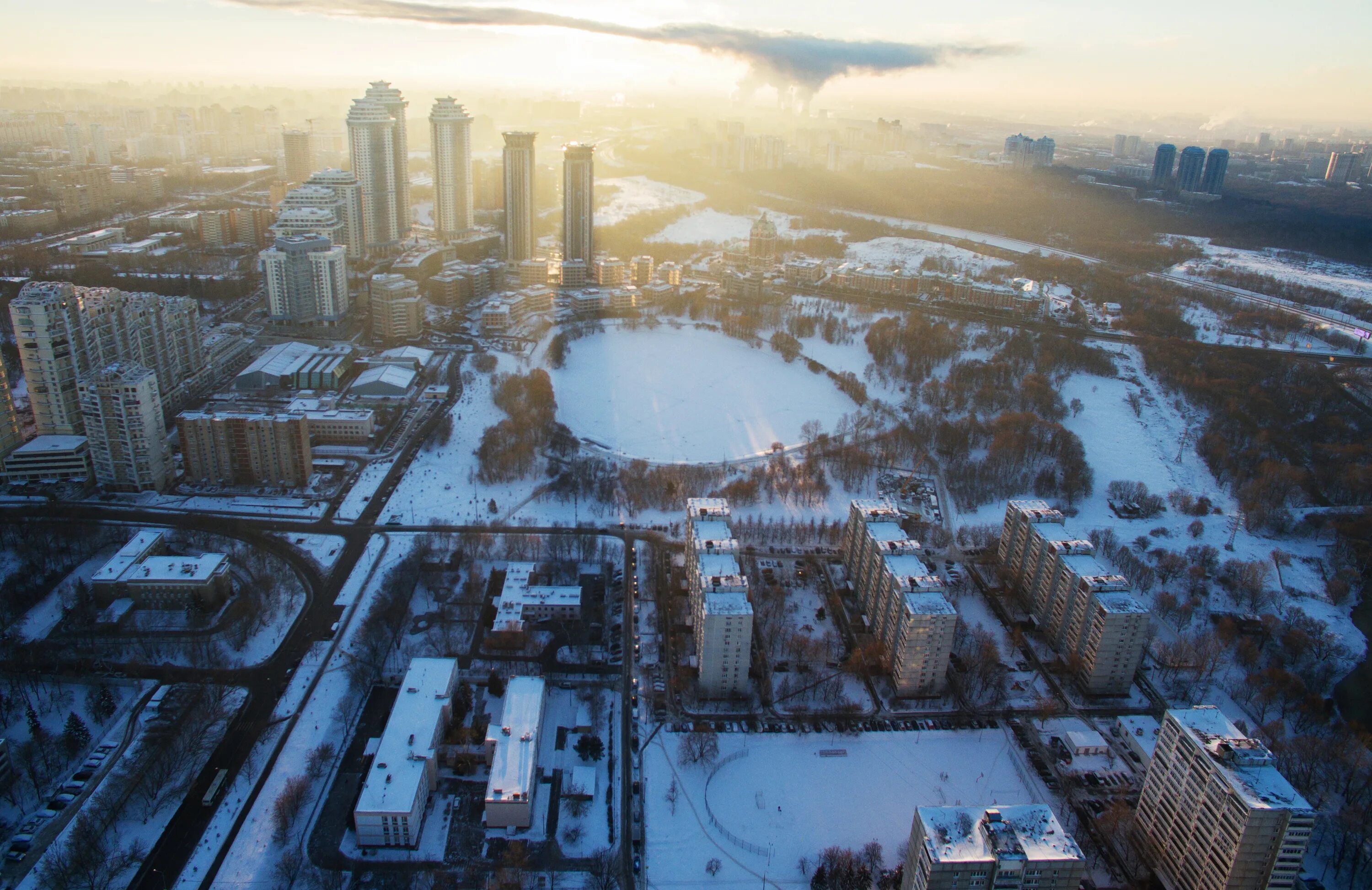 Район Москвы зима. Красносельский район зимой. Зимние районы Москвы. Люблино зимой.