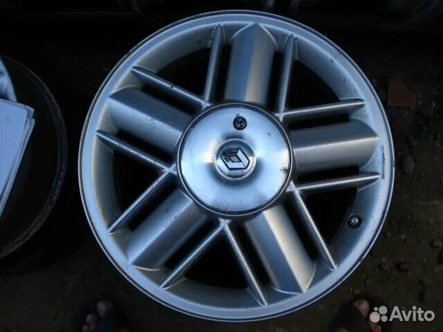 оригинальные диски рено r16. диск симфония на рено. диски рено лагуна 2 r16. диски nissan terrano r16. диски r16 sandero stepway.