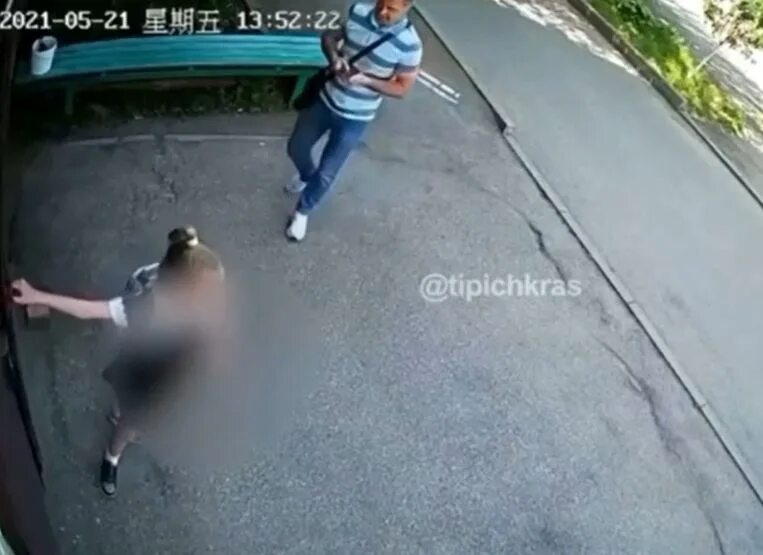 Мужик преследует девушку. Мужик преследует девушку. Девушка преследует парня. Девушка преследует парн. Преследование девушки.