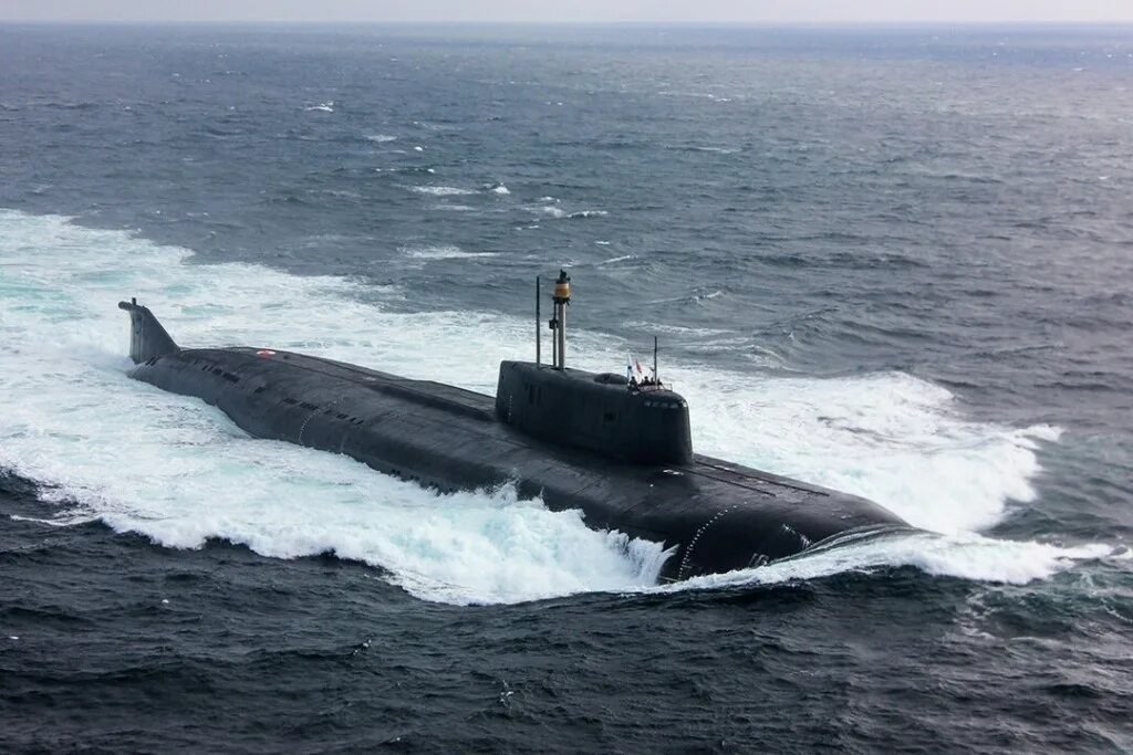 Атомная подводная лодка орел. Апл кострома к-276. Российская атомная подводная лодка на кубе. Российская атомная подводная лодка. Проект 949а антей.