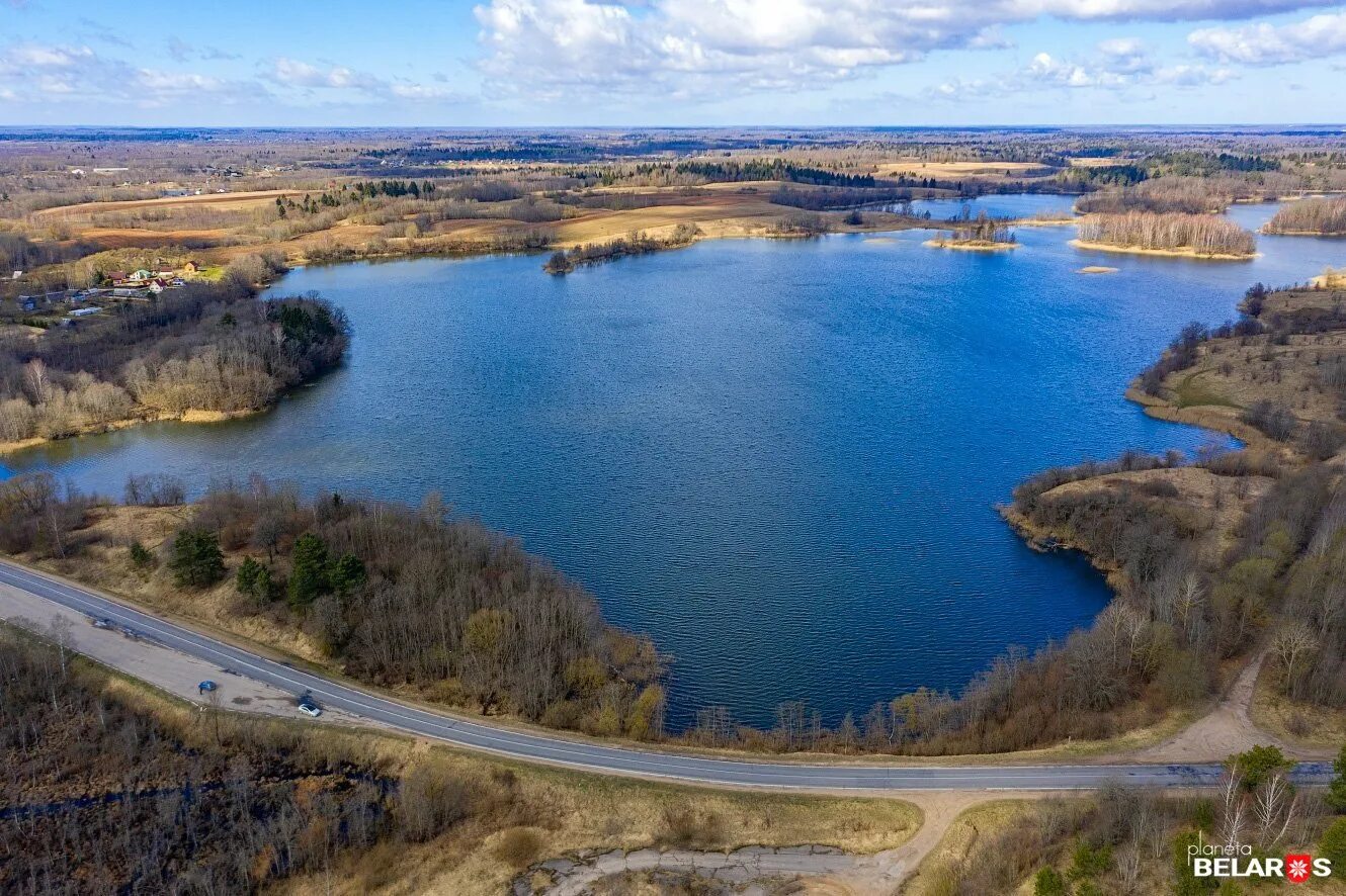 Полоцком районе. Дома в белоруссии витебская область. Полоцком районе. Озеро в ткачево. Церковь николая чудотворца (1744 г.