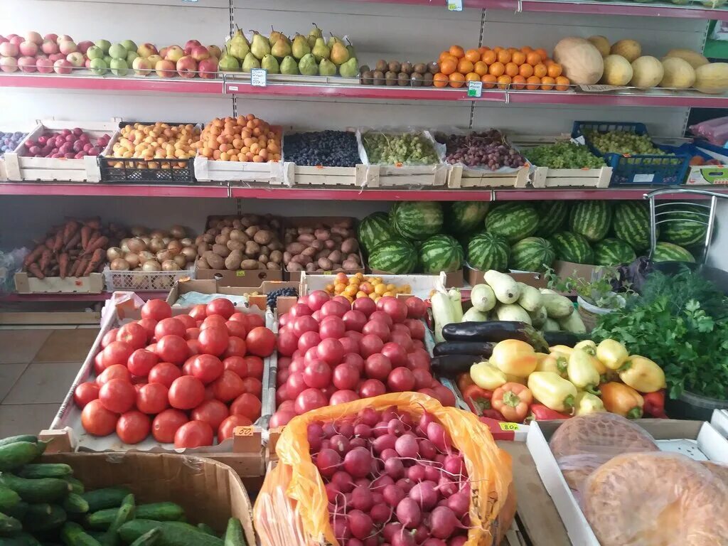 фрукты самара. поставки овощей и фруктов. сок фруктовик. раскладка овощей и фруктов в магазине. фрукты самара.