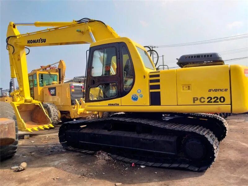 Экскаватор komatsu pc220-8m0. Коматсу 220 экскаватор. Экскаватор komatsu pc220. Komatsu pc220-7. Komatsu pc220-8.