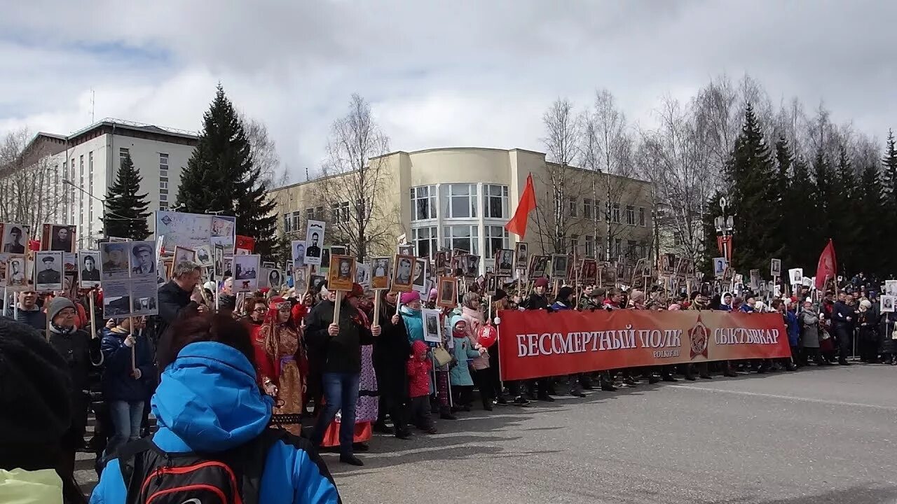 1 мая сыктывкар. 9 Мая Сыктывкар. День Победы Сыктывкар. Парад 9 мая Сыктывкар 2016.