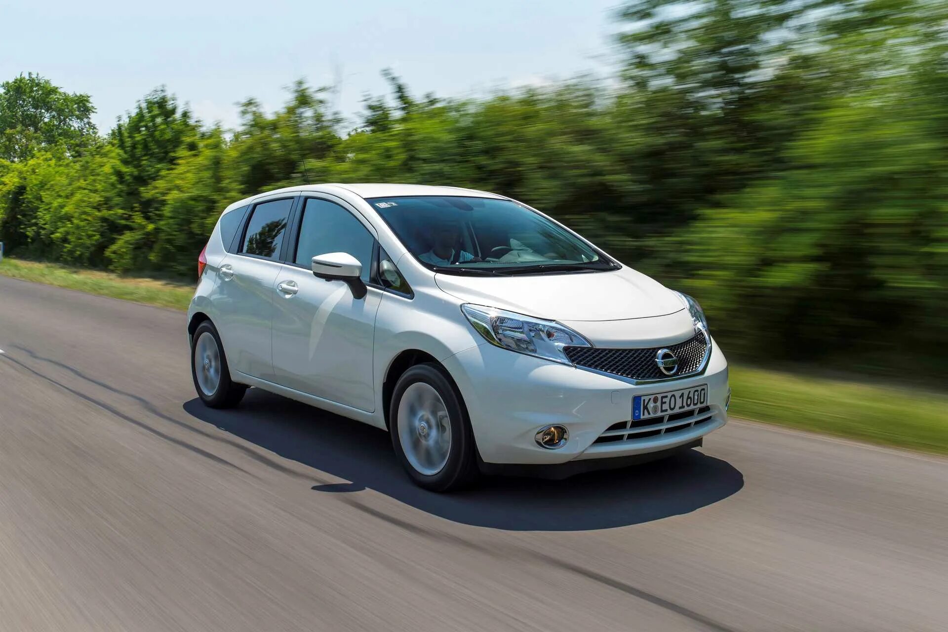 Ниссан ноут обзор. Ниссан ноут е12. Nissan Note 2013. Nissan Note 2012. Ниссан ноут 2013.