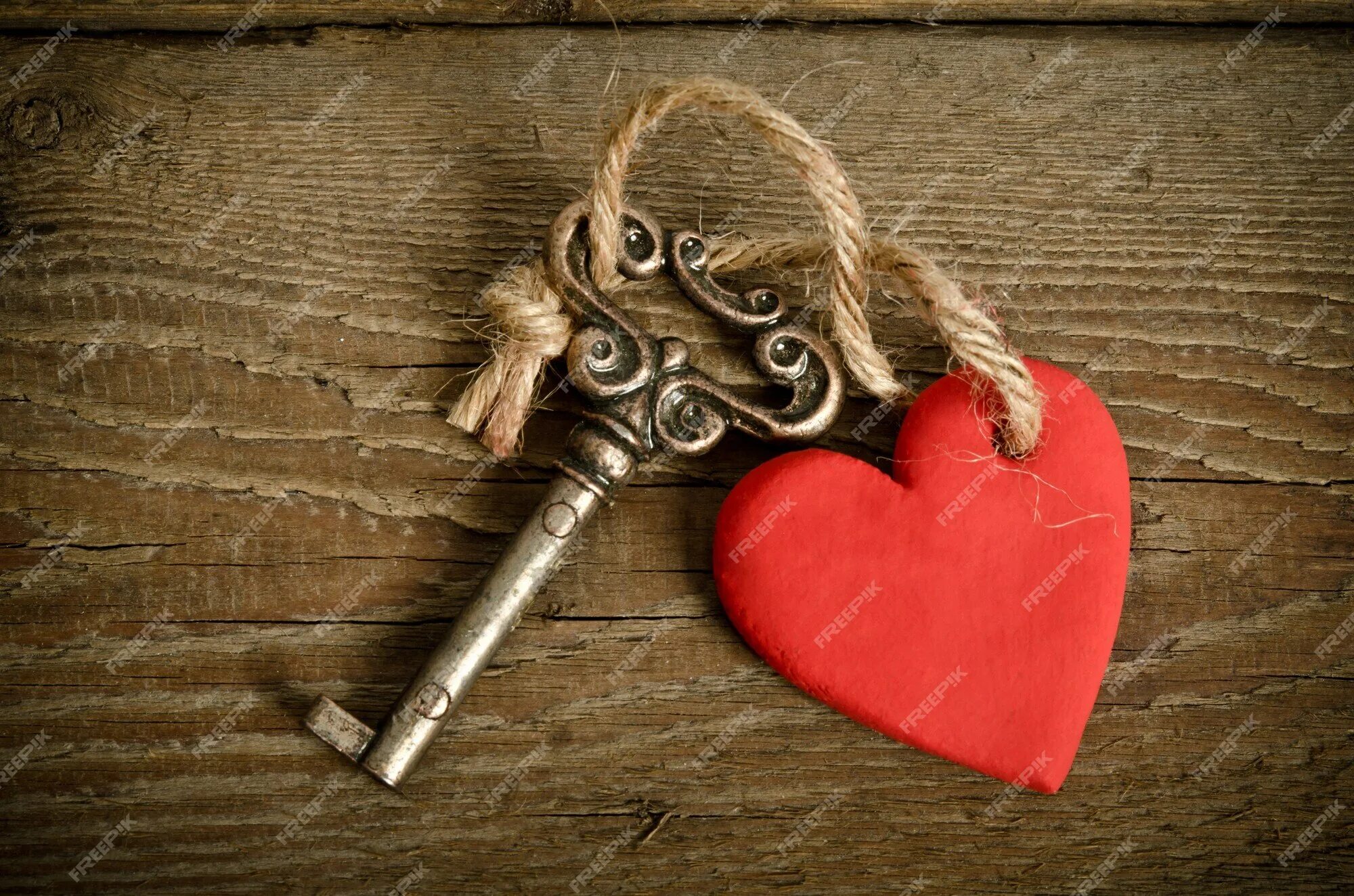 Сердце. Ключ от сердца. Красивые ключи. Сердце на замке.