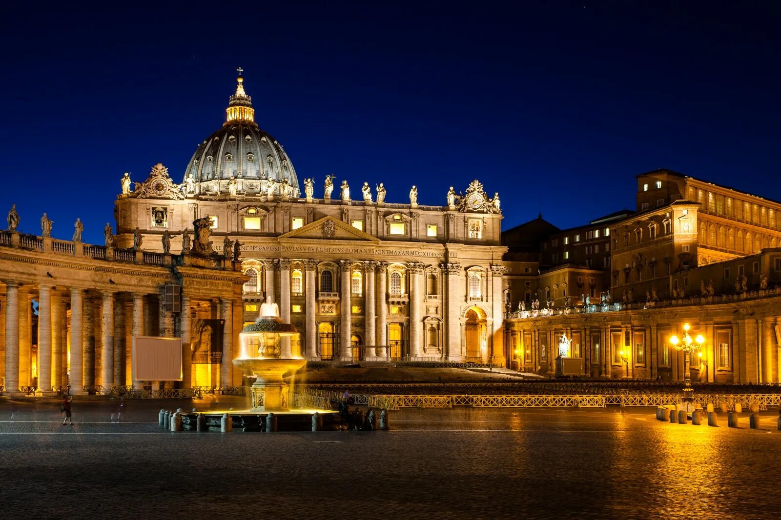 Download imagens Basílica De São Pedro, Vaticano, noite, luzes da cidade, St Pet