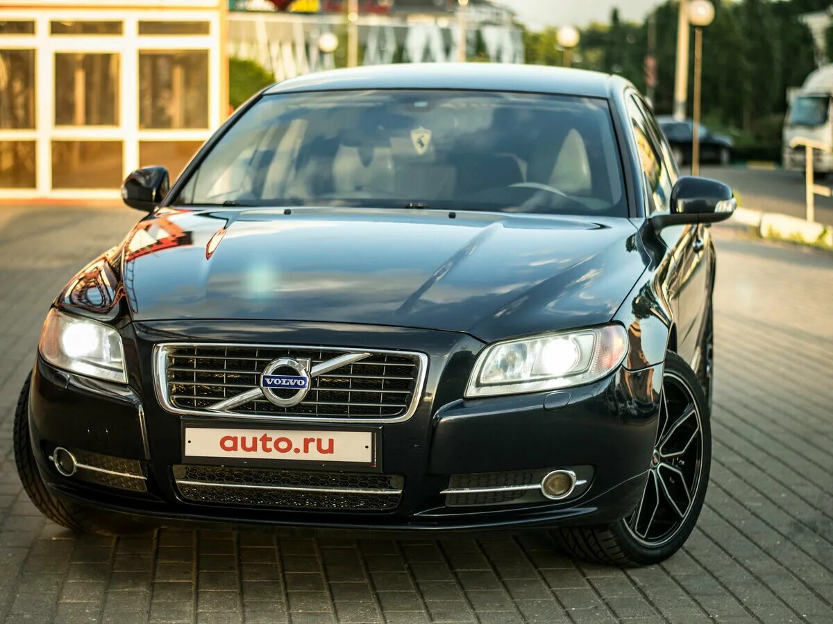 Volvo s80 II. Вольво седан 2010. Volvo седан s80.