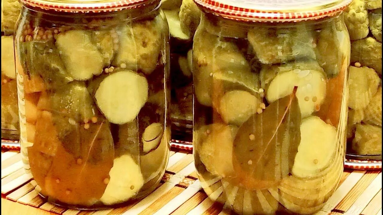 Огурцы на зиму по фински самый вкусный. Огурцы по-фински на зиму. Огурчики по фински. Огурчики по-фински (заготовка на зиму). Огурцы по фински.