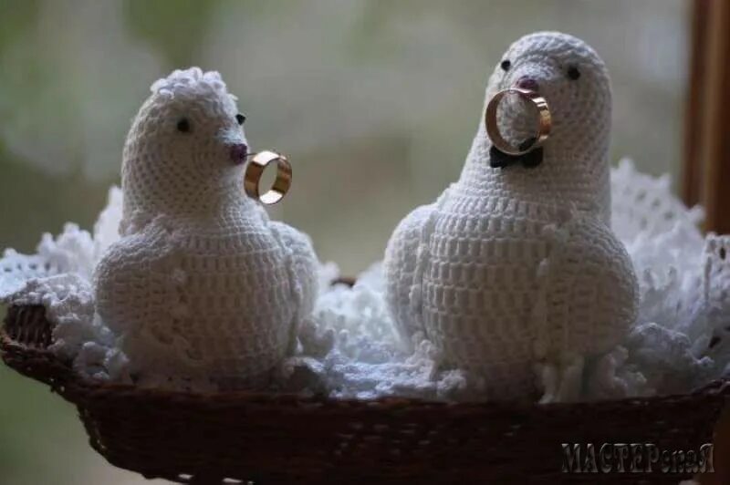 голубь крючком. вязание белых голубей. голубь крючком. вязание крючком голубя. вязание белых голубей.