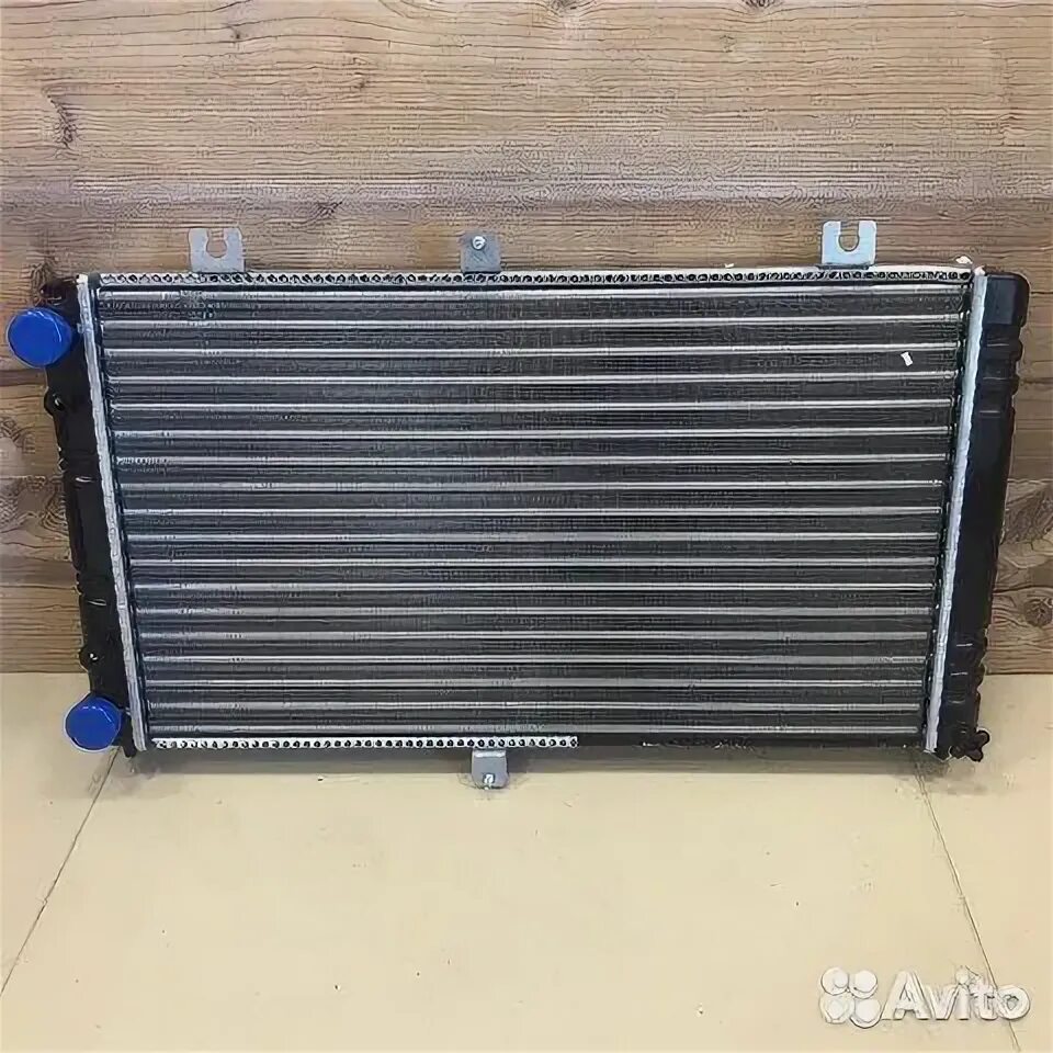 Радиатор основной ваз 2110. Радиатор 2110 8 клапанный. Масляный радиатор на приору. Радиатор 2111 8 клапанов. 066.