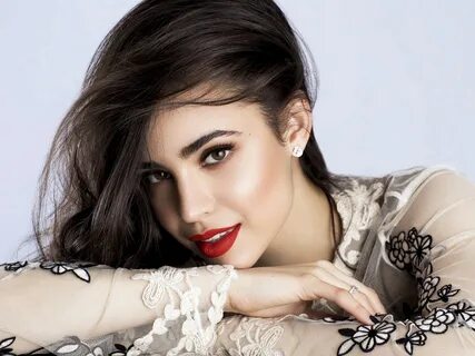 Sofia Carson 2020 Charming Actress Photo Preview 10wallpaper.com