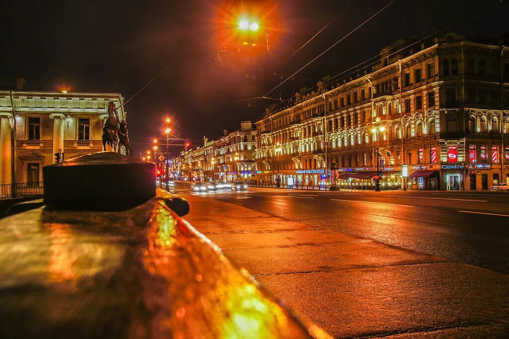 вечерние улицы питера. улицы санкт петербурга ночью. санкт-петербург улицы ночью. невский проспект санкт-петербург. улицы петербурга ночью.