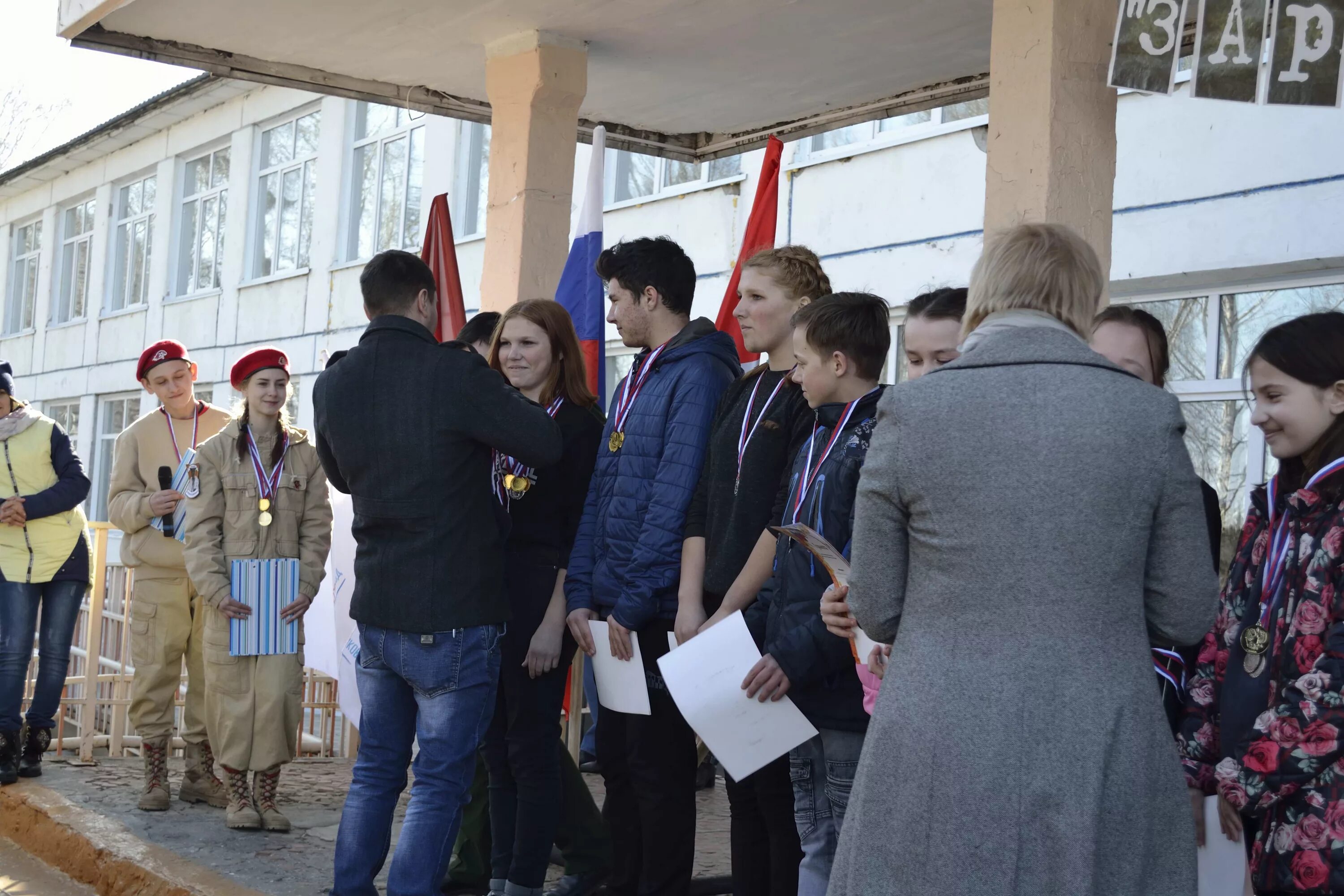 Бийск село малоенисейское мбоу сош. Светлоозерское бийский район школа. Крещенские купели в бийске. Малоенисейское. Малоенисейское.