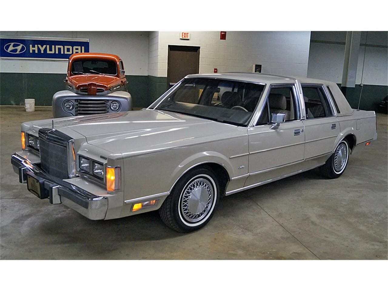 ,lincoln town car 1988 lincoln. Lincoln town car 1988. Lincoln town car cartier edition. Lincoln town 1988. Lincoln town car 1988.