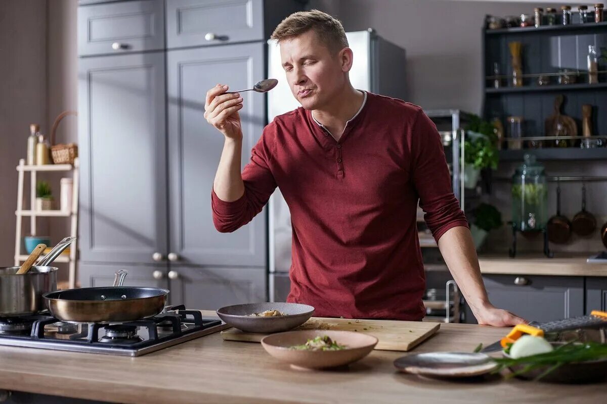 Кулинарное шоу александра бельковича. Стс программа бельковича. Саша белькович стс. Александр белькович стс шоу. Белькович стс.