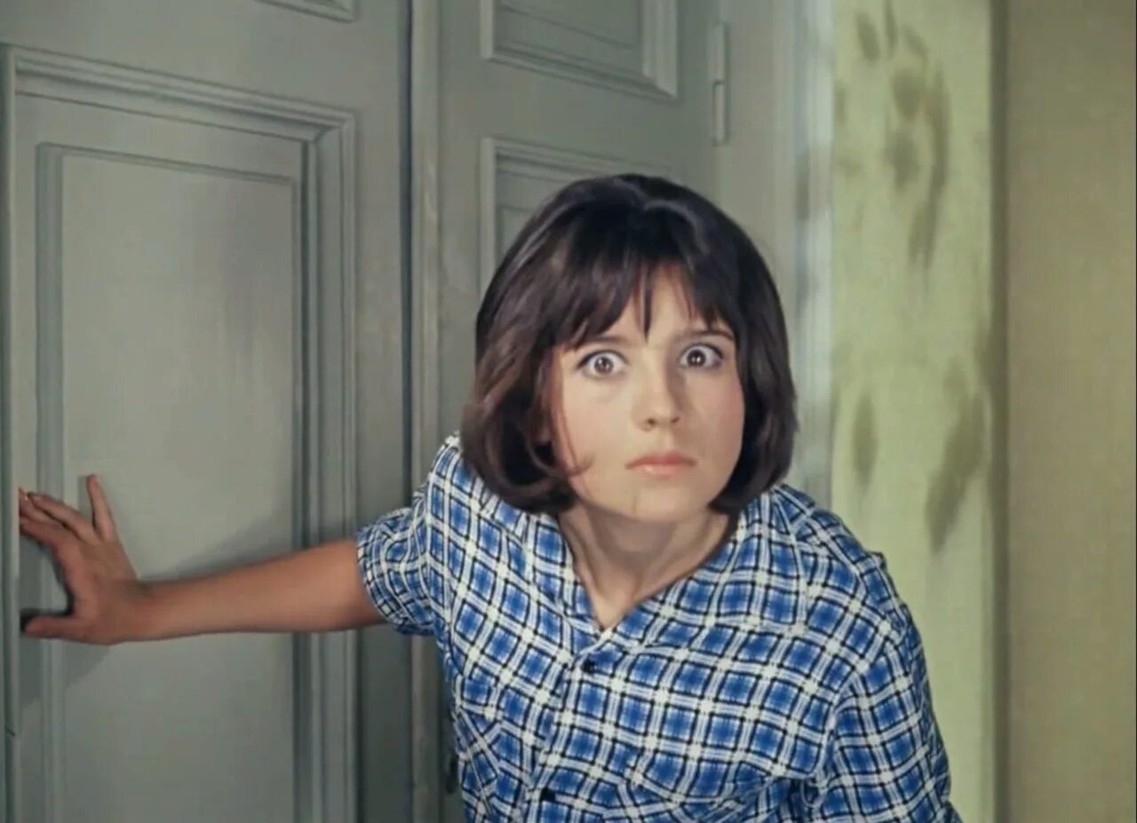 Кавказская пленница спортсменка красавица. Наталья Варлей Кавказская пленница. Наталья Варлей молодая Кавказская пленница. Варлей Наталья в молодости Кавказская пленница. Наталья Варлей 1967.