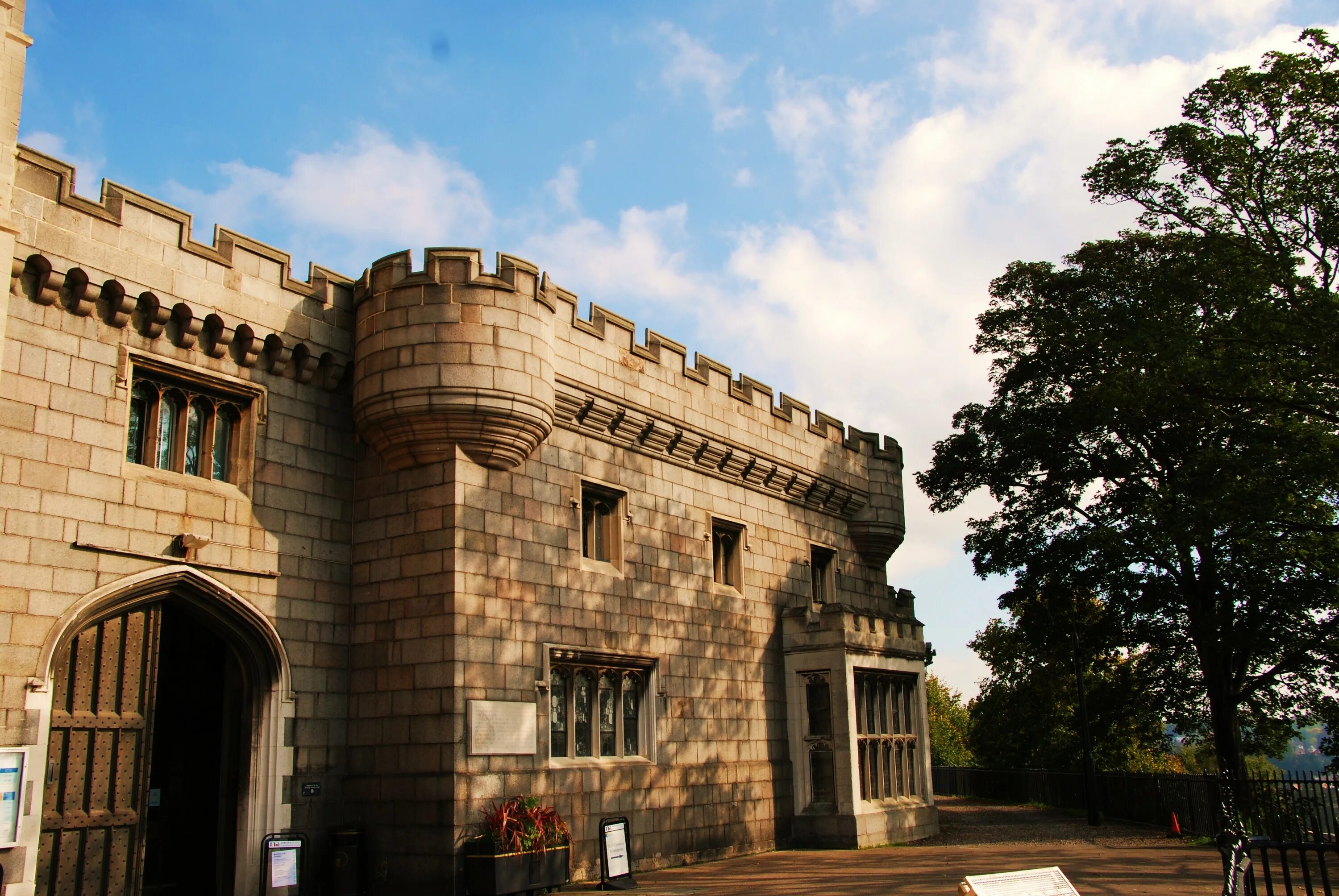 Замок пл. Площадь замка. Норвидж Старая архитектура. Norwich Castle.