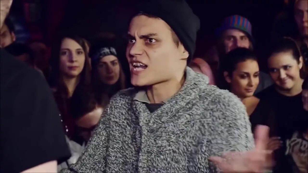 Син батл. Сын батл. Син батл рэпер. Русский батл рэпер. Helloween версус.