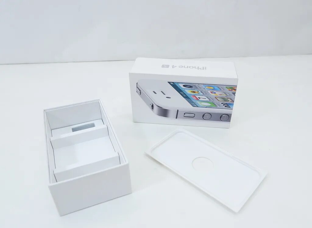 Как выглядит коробка 15 айфона. Коробка айфон 4s. Коробка iphone 4 White. Коробка от айфона 6s 16gb. Коробка айфон 4/4с.