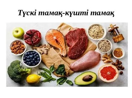 Стюардесса көйлегін шешеді (эротикалық фото)