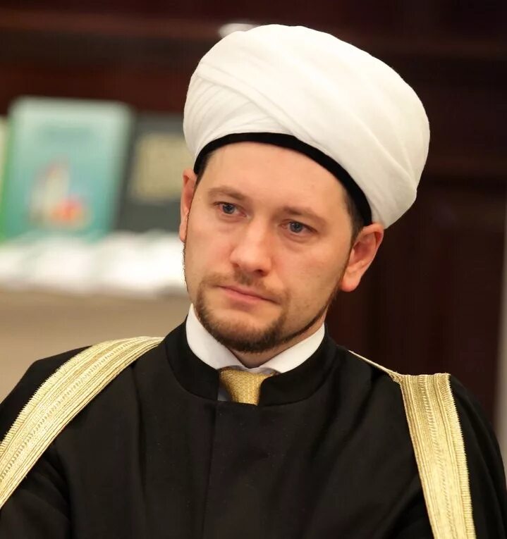 имам дамир мухетдинов. бывший русский мусульманин. хадж российских мусульман. русские мусульмане.