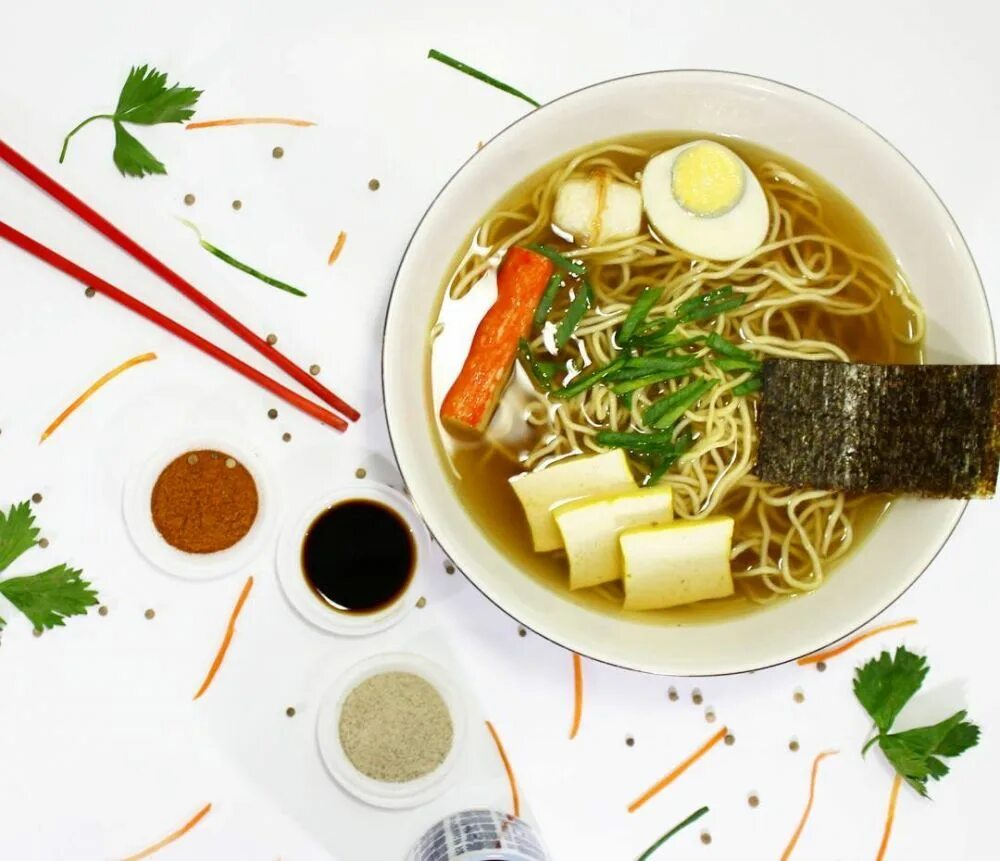 Рамён японский. Лапша рамён. Кукси рамен. Рамен. Рамен лапша реми.