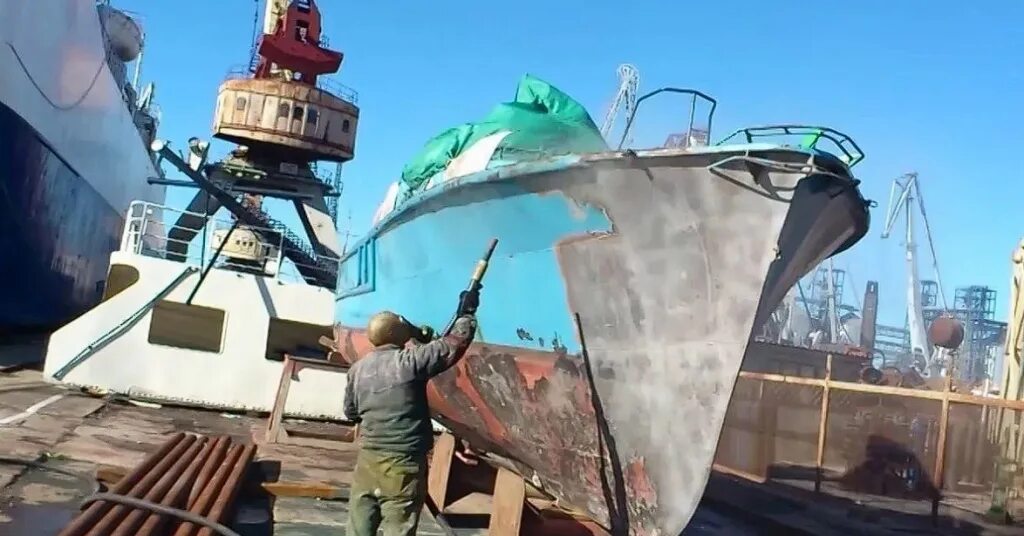 Нефтеналивной терминал порт приморск. Обрабатывающие суда. Обработка судов. Ао восточный порт 2022. Обработка судов.