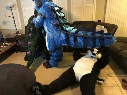 #FursuitEverday #fursuit.