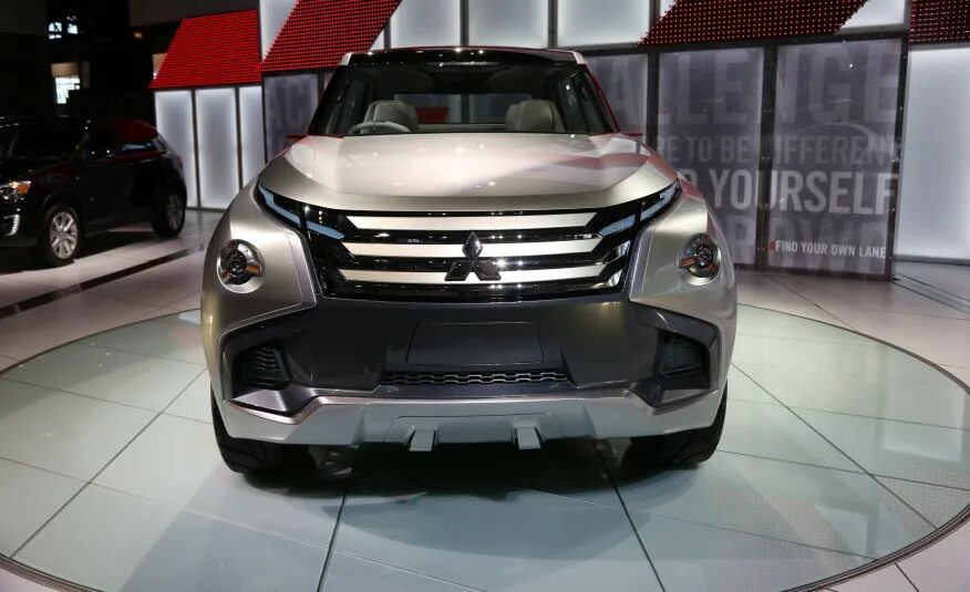 Pajero 5 поколение. Mitsubishi pajero 5. Pajero 5 поколение. Pajero 5 поколение. Новый митсубиси паджеро 5.