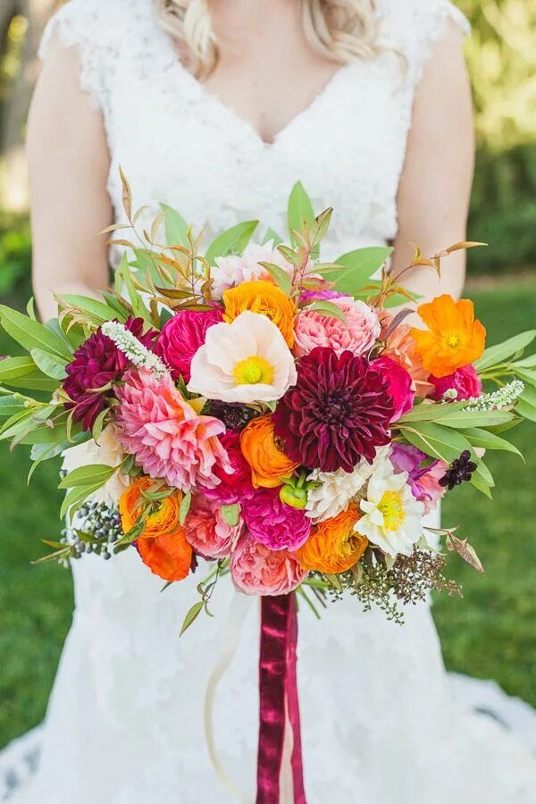 Цветовая гамма букета цветов Fall Woodland Wedding Inspiration Fall wedding bouquets, Fall wedding flowers, W