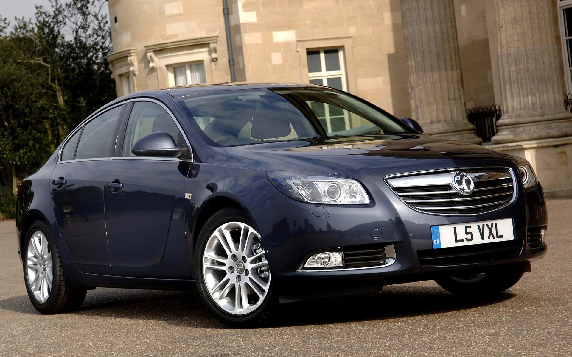 Д13 2008. Опель Инсигния 2008. Опель Инсигния 2008 года. Инсигния 2009. Opel Vauxhall Insignia 2009.