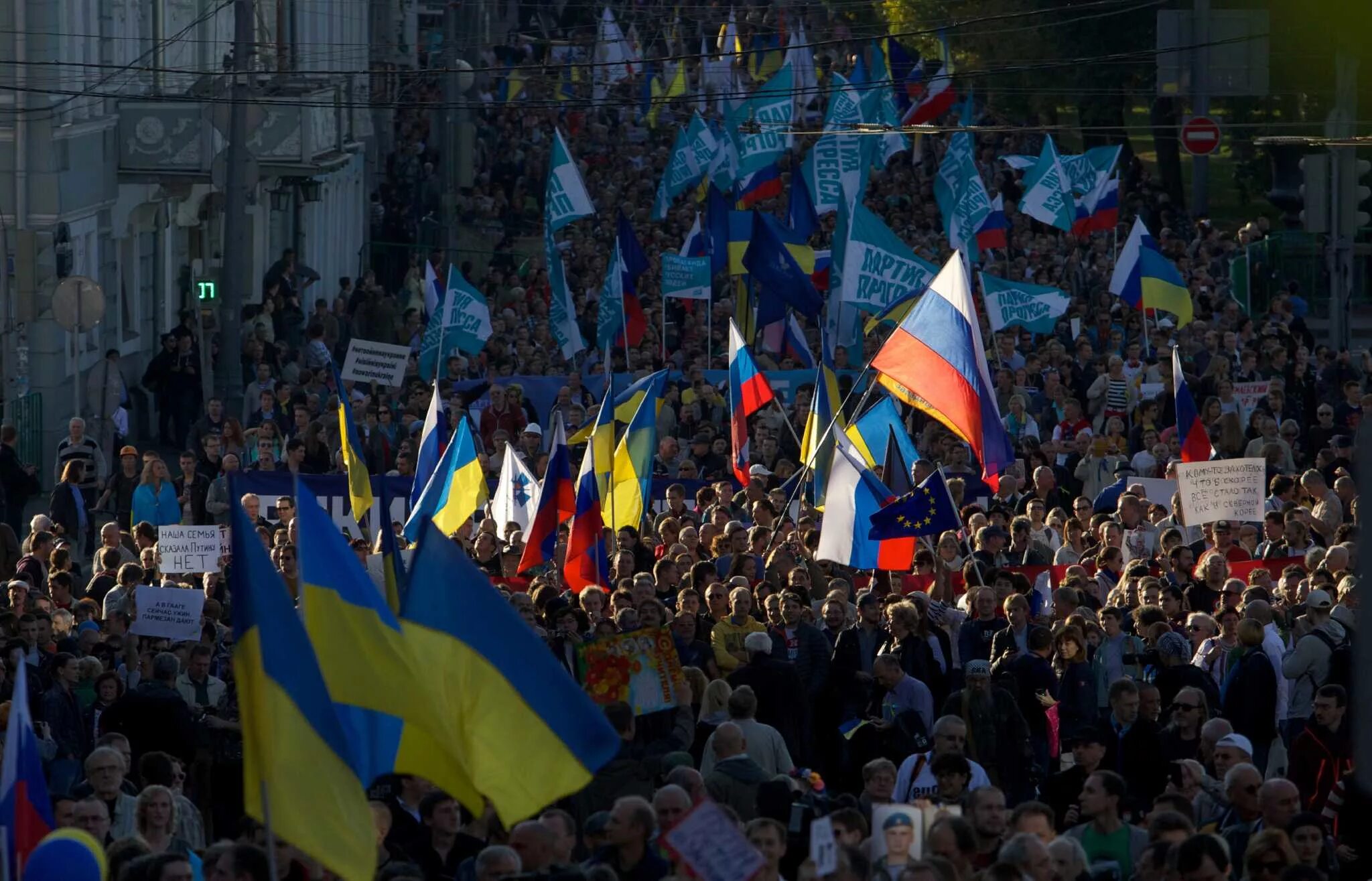 Российско-украинский конфликт. Кондиктроссия и Украина. Россия и Украина 2014. Украино российский конфликт. Новости читать украина и россия