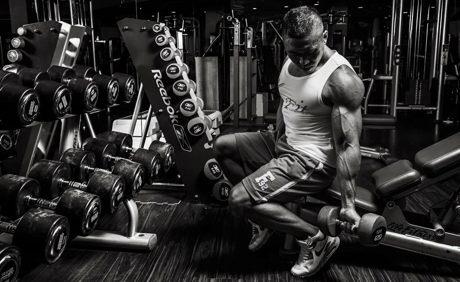 Качалка на андроид. Качок в зале. Качалка на пружине «ладья». Дуэйн джонсон gym. Fitness gym игра.