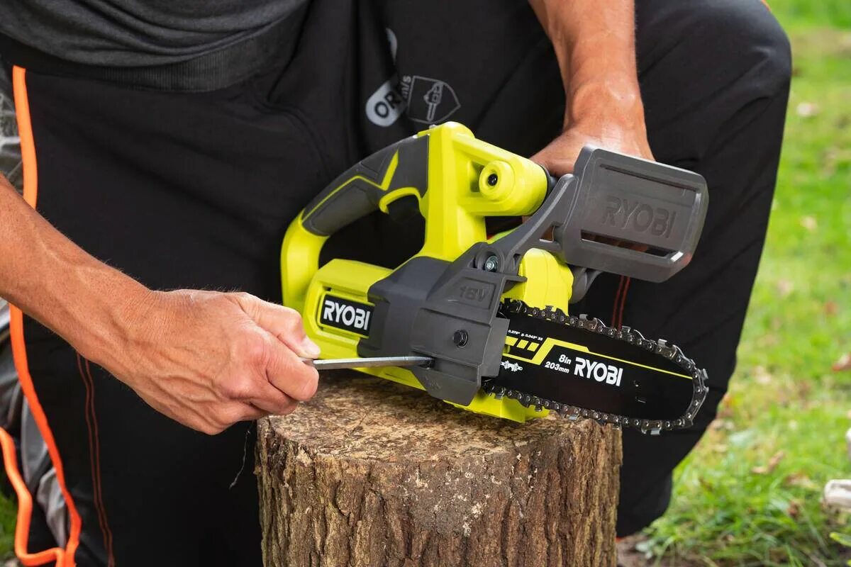 Аккумуляторная пила Риоби 18. Ryobi one+ ry18cs20a. Пила цепная аккумуляторная Ryobi ry18cs20a-0 one+.