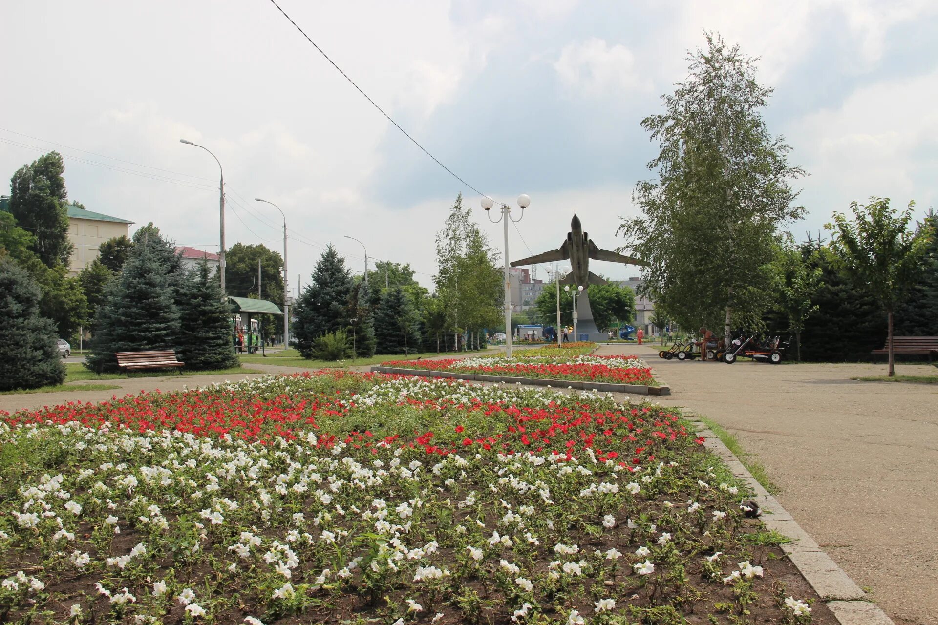 Майкоп средняя. Майкоп Центральный парк. Городской парк Майкоп. Парк Черемушки Майкоп. Городской парк культуры Майкоп.